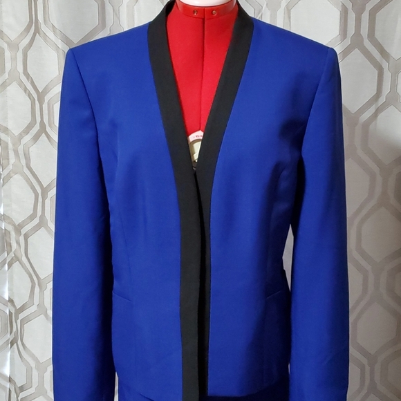 Jones of NY royal blue pants suit black lapels - Picture 2 of 14